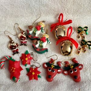 Christmas earring bundle 💙